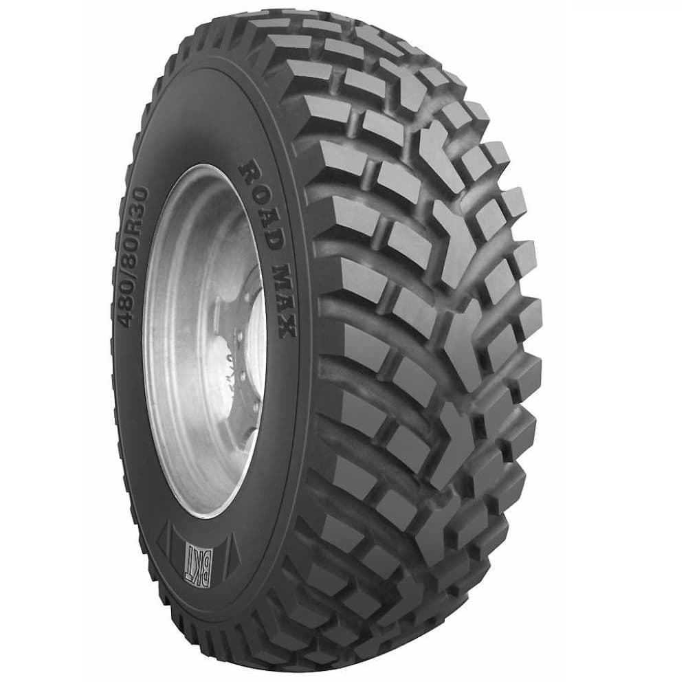 BKT Ridemax IT 696 industri- og transportdekk med unikt mønster for helårsbruk og vintergrep.