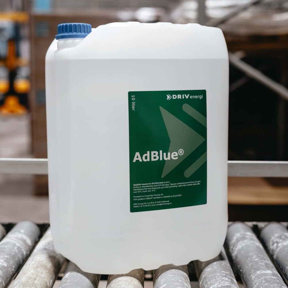 Driv Energi AdBlue 10 liter kanne for SCR-katalysator på bil, traktor og varebil.