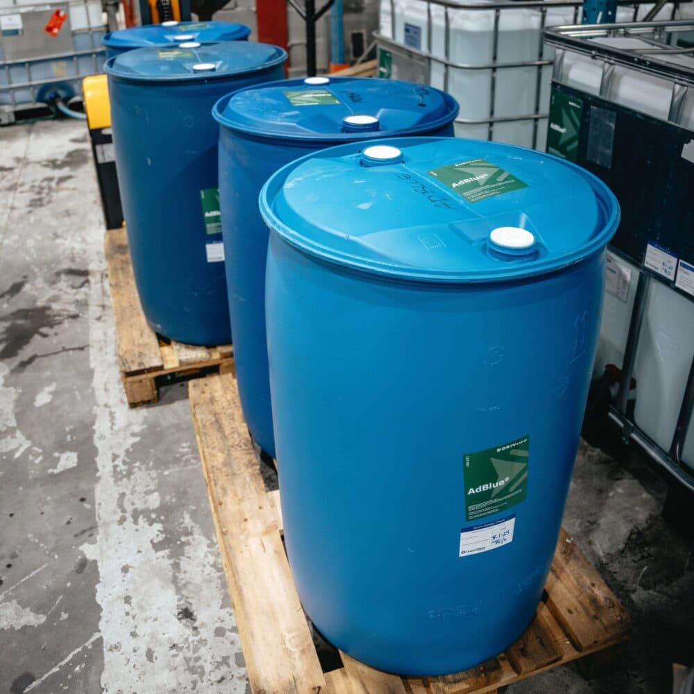 Driv Energi AdBlue 210 liter fat for SCR-katalysatorer på lastebil, traktor og anleggsmaskiner.