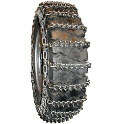 Snøfres kjetting 5mm med rundpigg montert på hjul, viser den klassiske tverrlenkede konstruksjonen som gir godt grep på vinterføre.